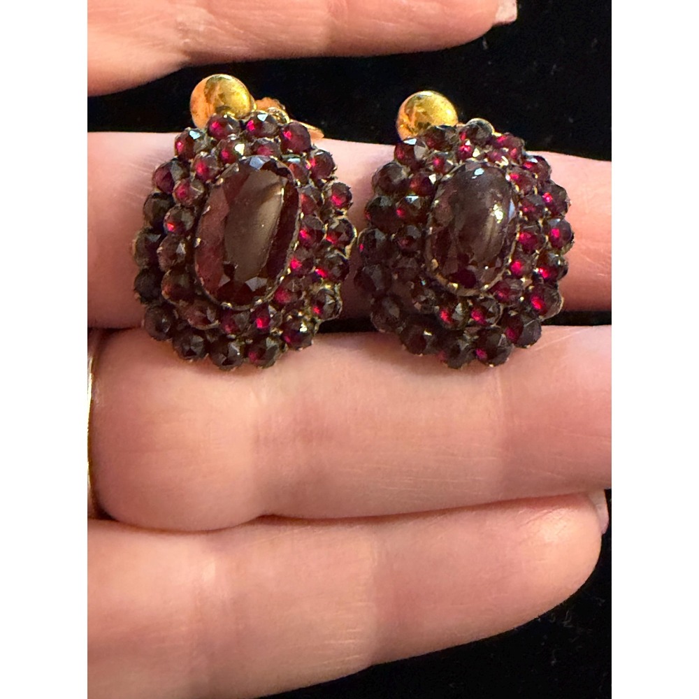 Antique Victorian Garnet Dangle Earrings - Picture 6 of 7